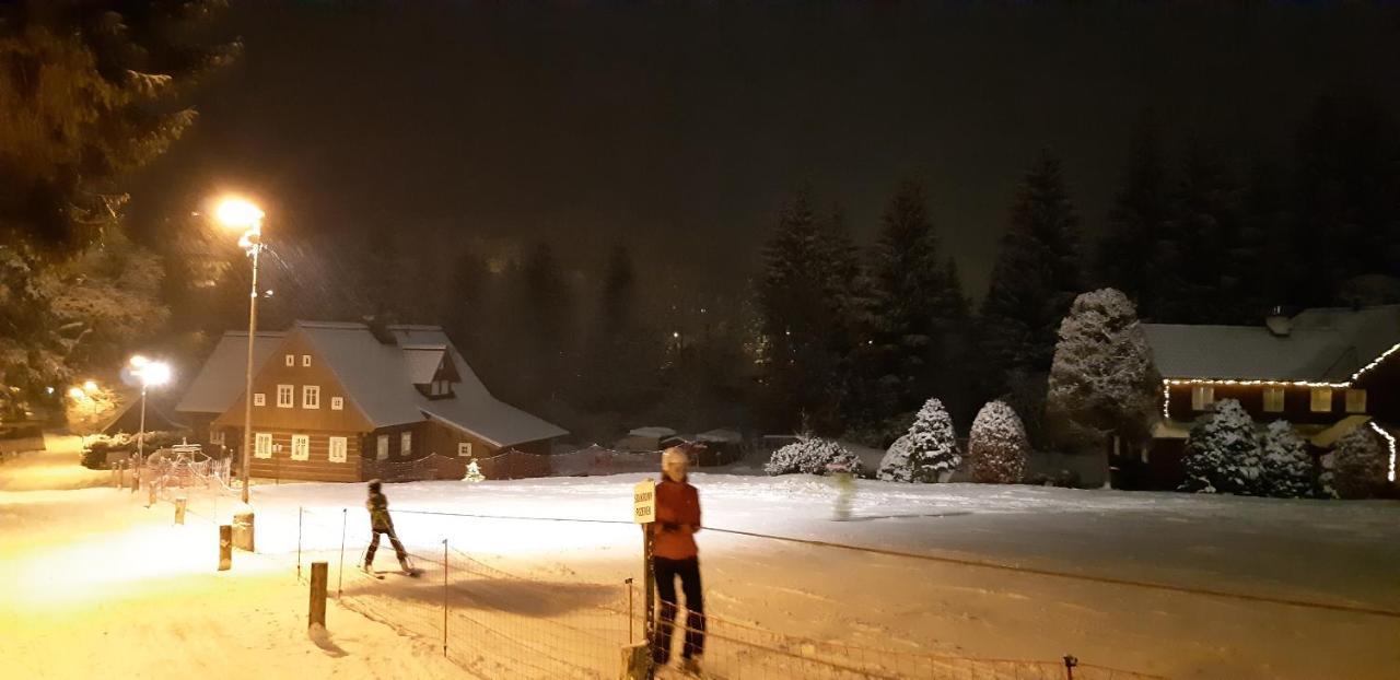 Harrachov Resident Apartments "Terrace & Chill" - High Speed Wifi, Smart Tv, Netflix, Disney Plus Екстер'єр фото